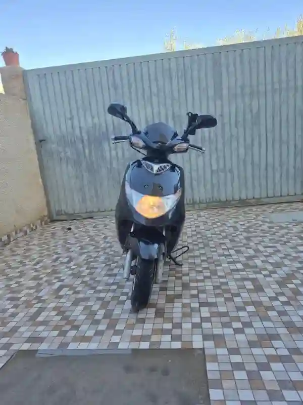 Suzuki an 125cc - Vue 1