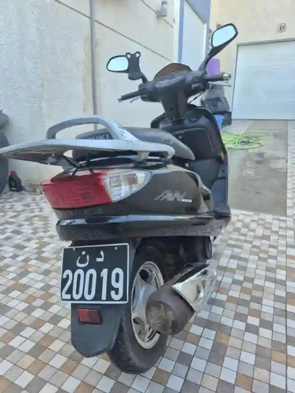 Suzuki an 125cc - Vue 2