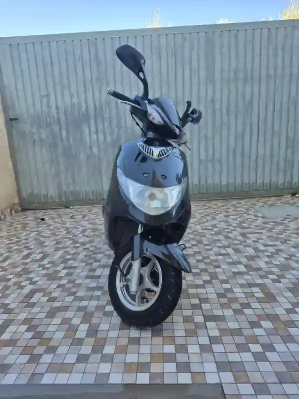 Suzuki an 125cc - Vue 4