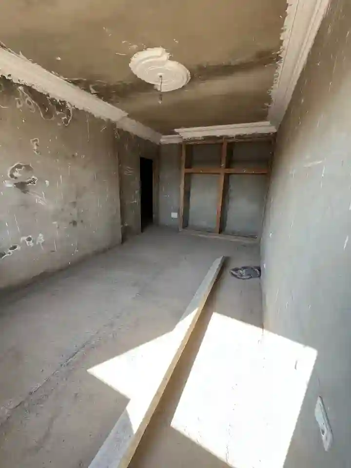 2 Étages de Villa Inachevés à Vendre-bizerte - Vue 1