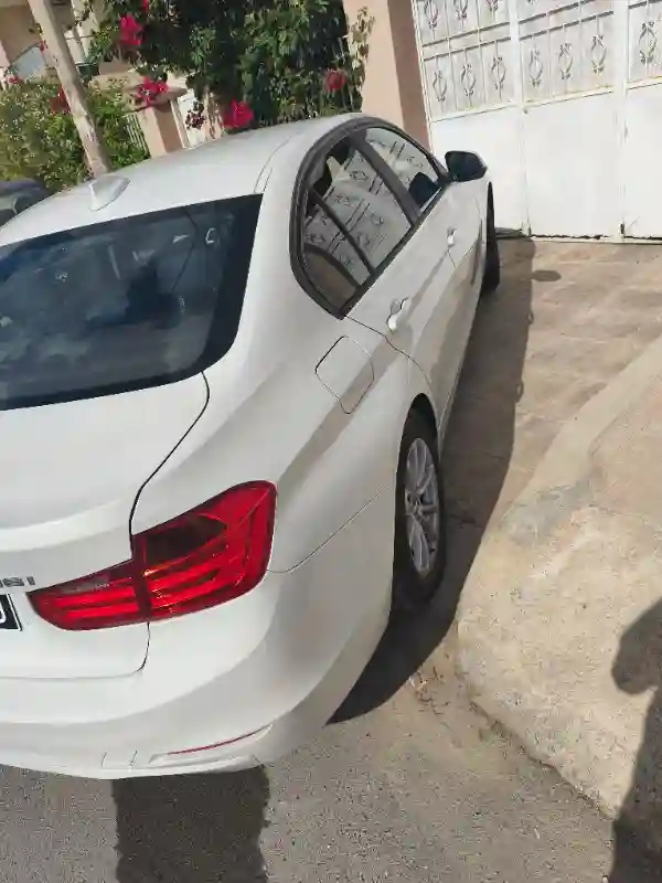 Bmw 316 Essence 2014 - Vue 2