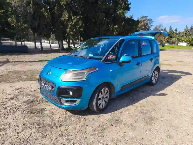 Citroen C3 Picasso Essence 2010 - Vue 4