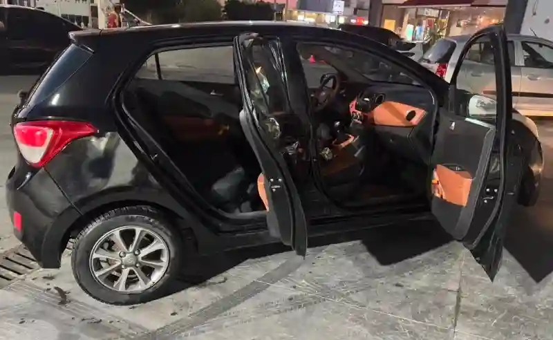 Hyundai I10 Essence 2014 - Vue 4