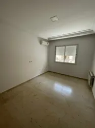 Appartement à Ennaser 2 à Cite Ennasr 2