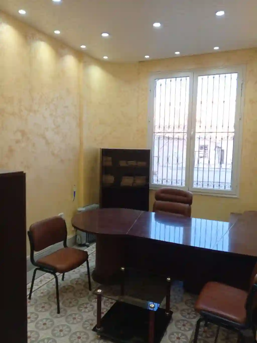 Bureau Meublé à Louer – 2ᵉ Étage rue de Palestine