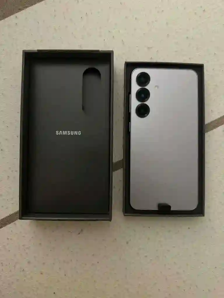 Samsung S25 Importé du Canada