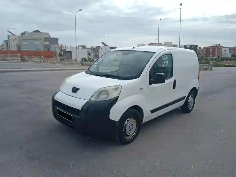Peugeot Bipper Tepee Diesel 2016 - Vue 3
