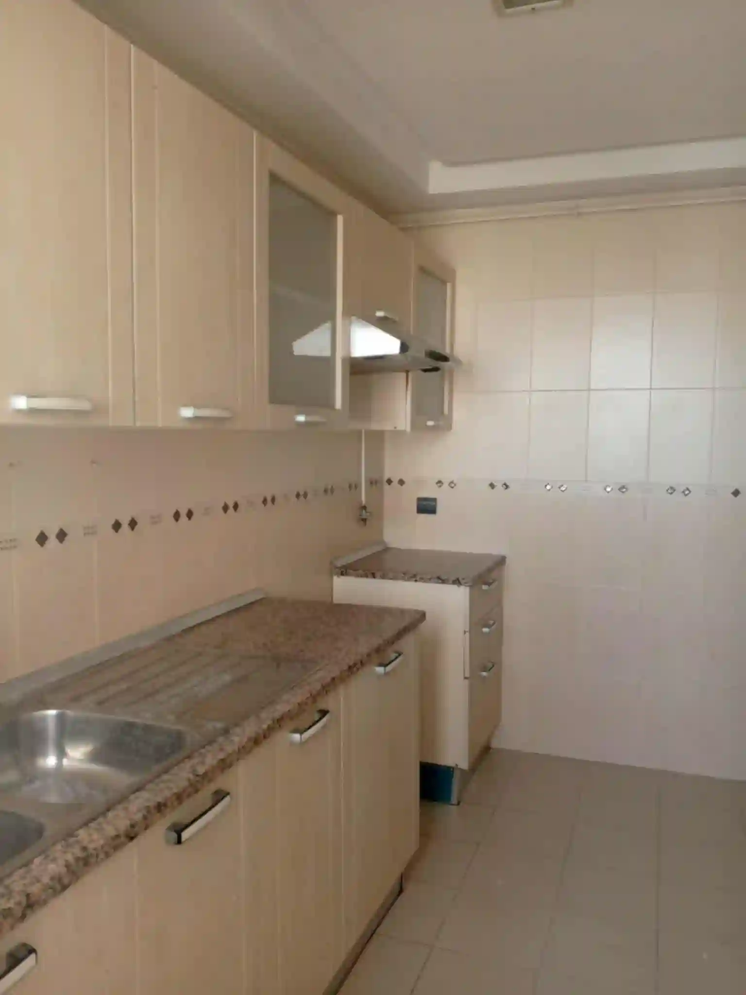 S2 Sans vis a vis pas Loin d Souk Jomaa à La Mannouba - Vue 4