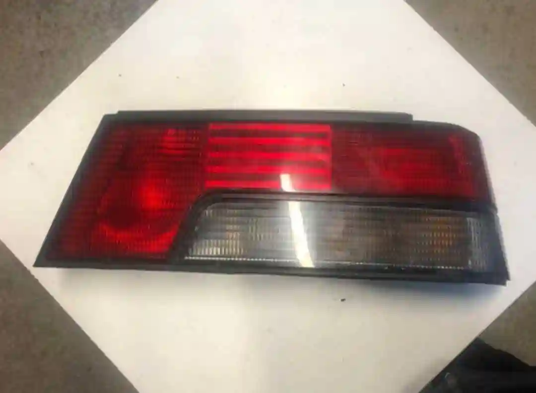 405 Feux Droit 🇹🇳 - Vue 1