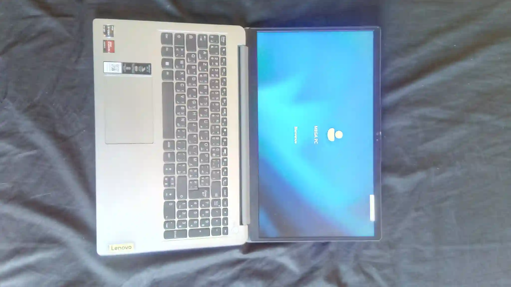 Pc Lenovo à Sidi El Bechir - Vue 1