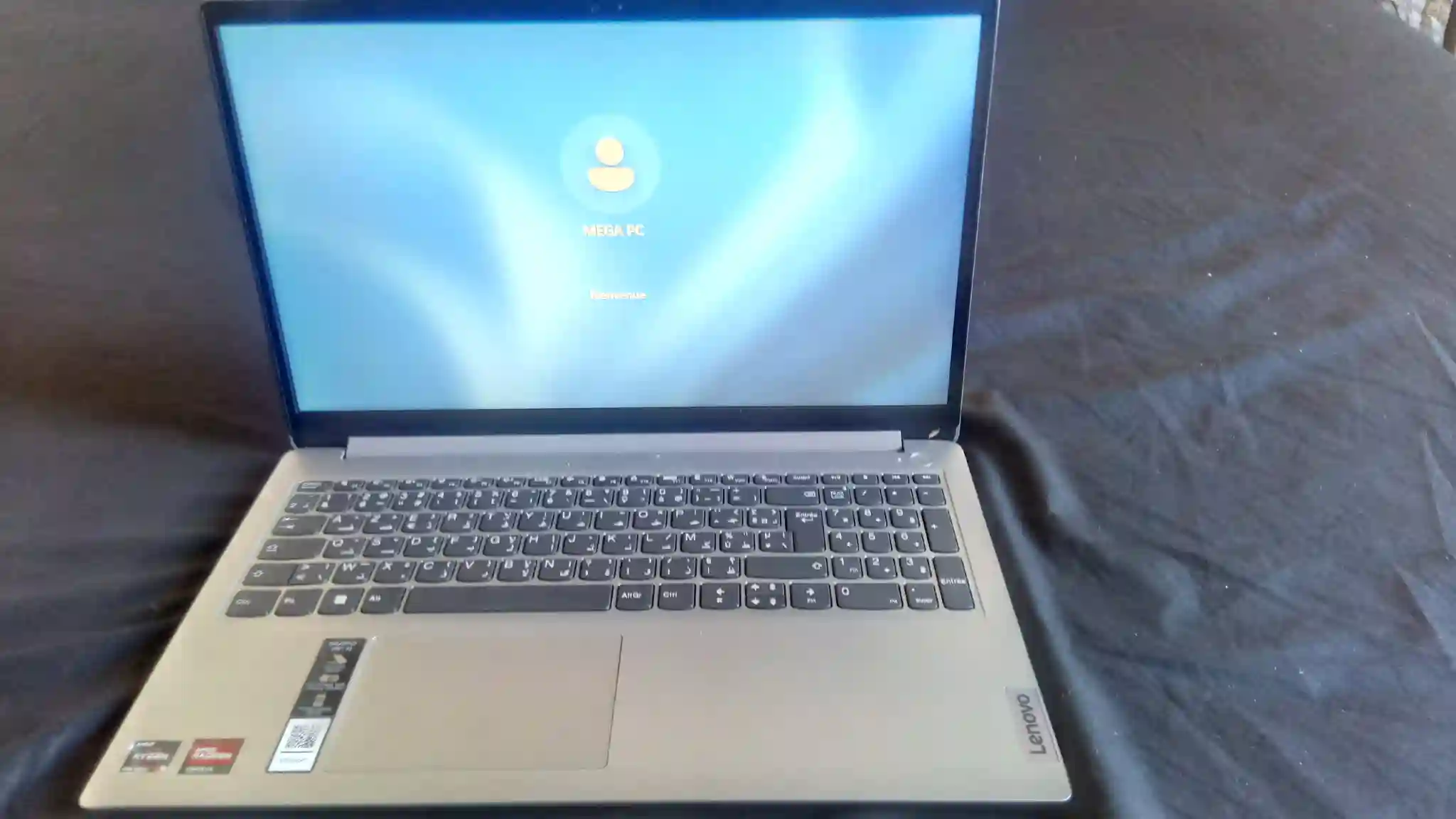 Pc Lenovo à Sidi El Bechir - Vue 4