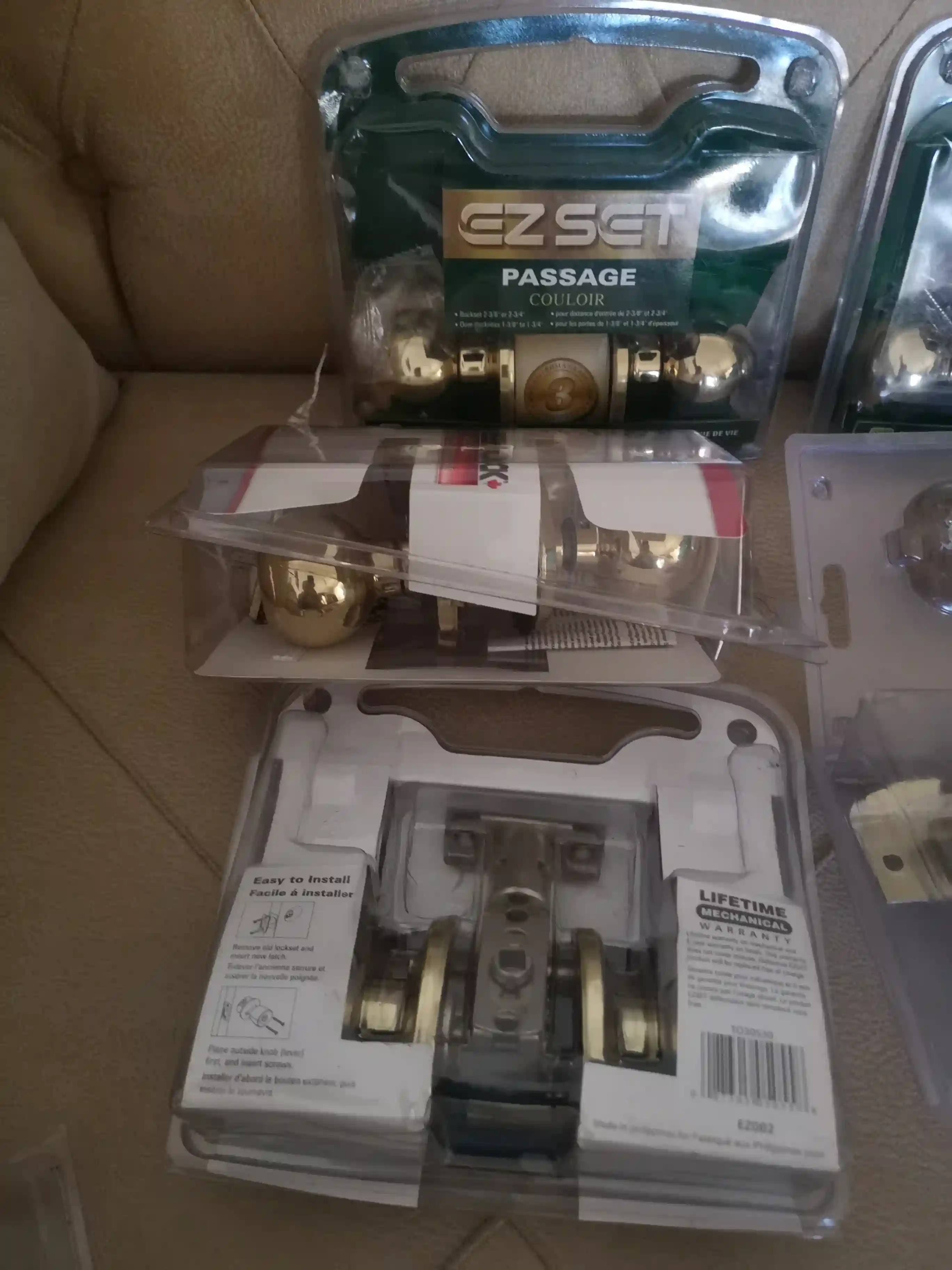 6 Serrures Dorées Importées du Canada à La Soukra - Vue 3