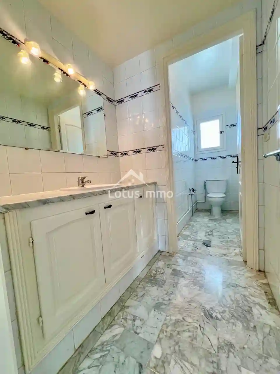 Appartement s4 à Ennasr 1 à Cite Ennasr 1 - Vue 3