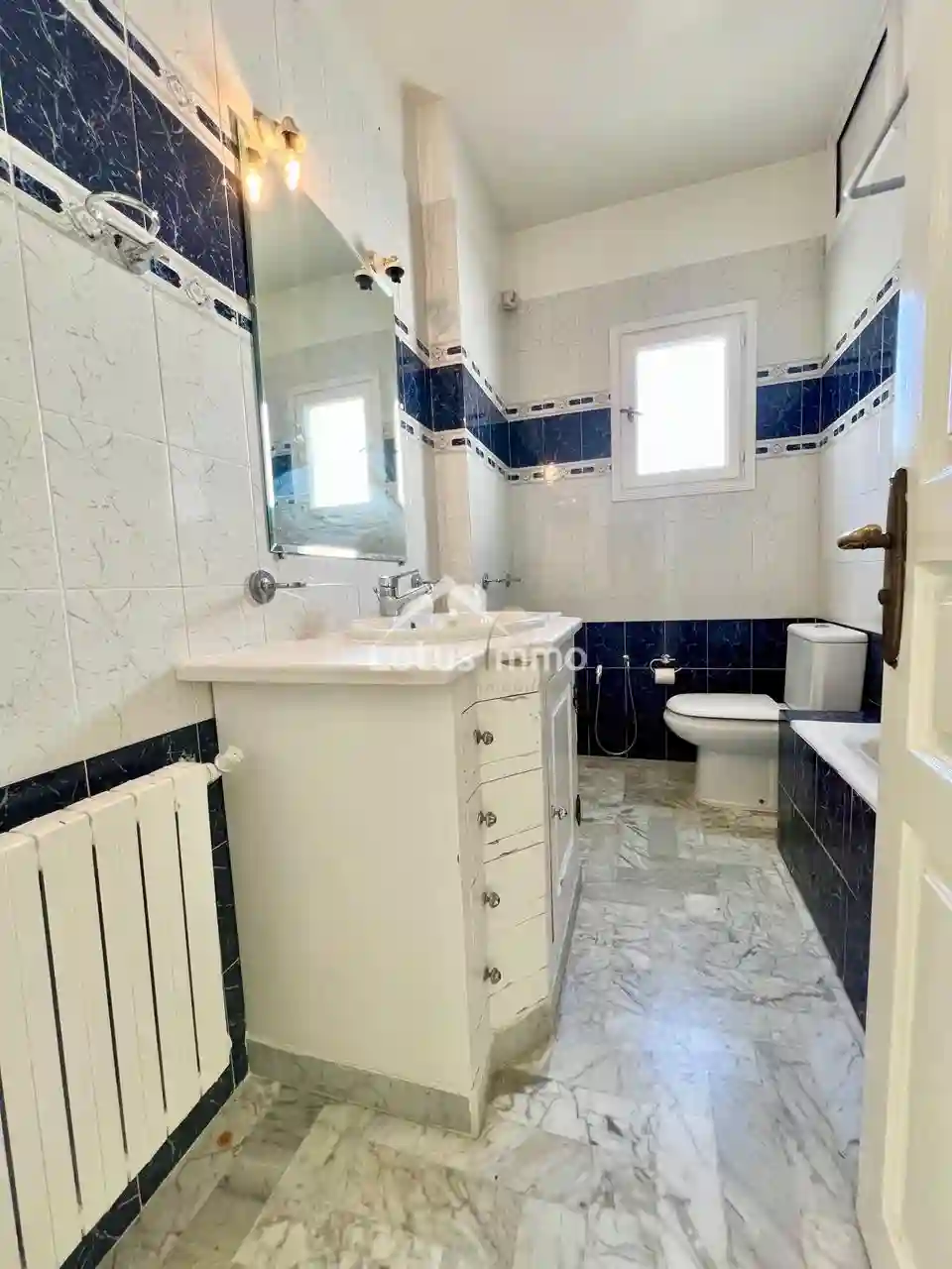 Appartement s4 à Ennasr 1 à Cite Ennasr 1 - Vue 4