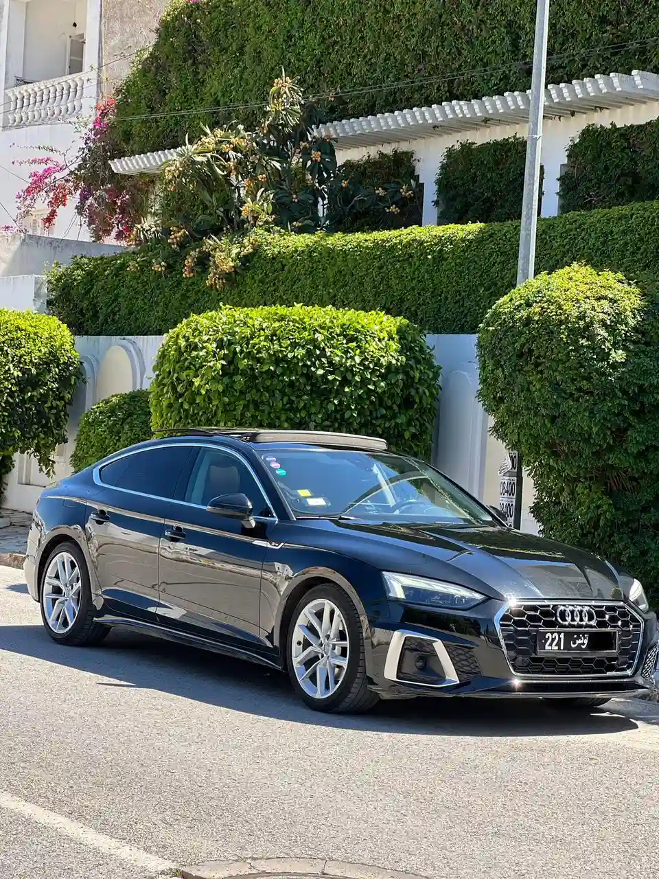 Audi a5 Sportback Hitech s Line à Cite Ennasr 2 - Vue 4