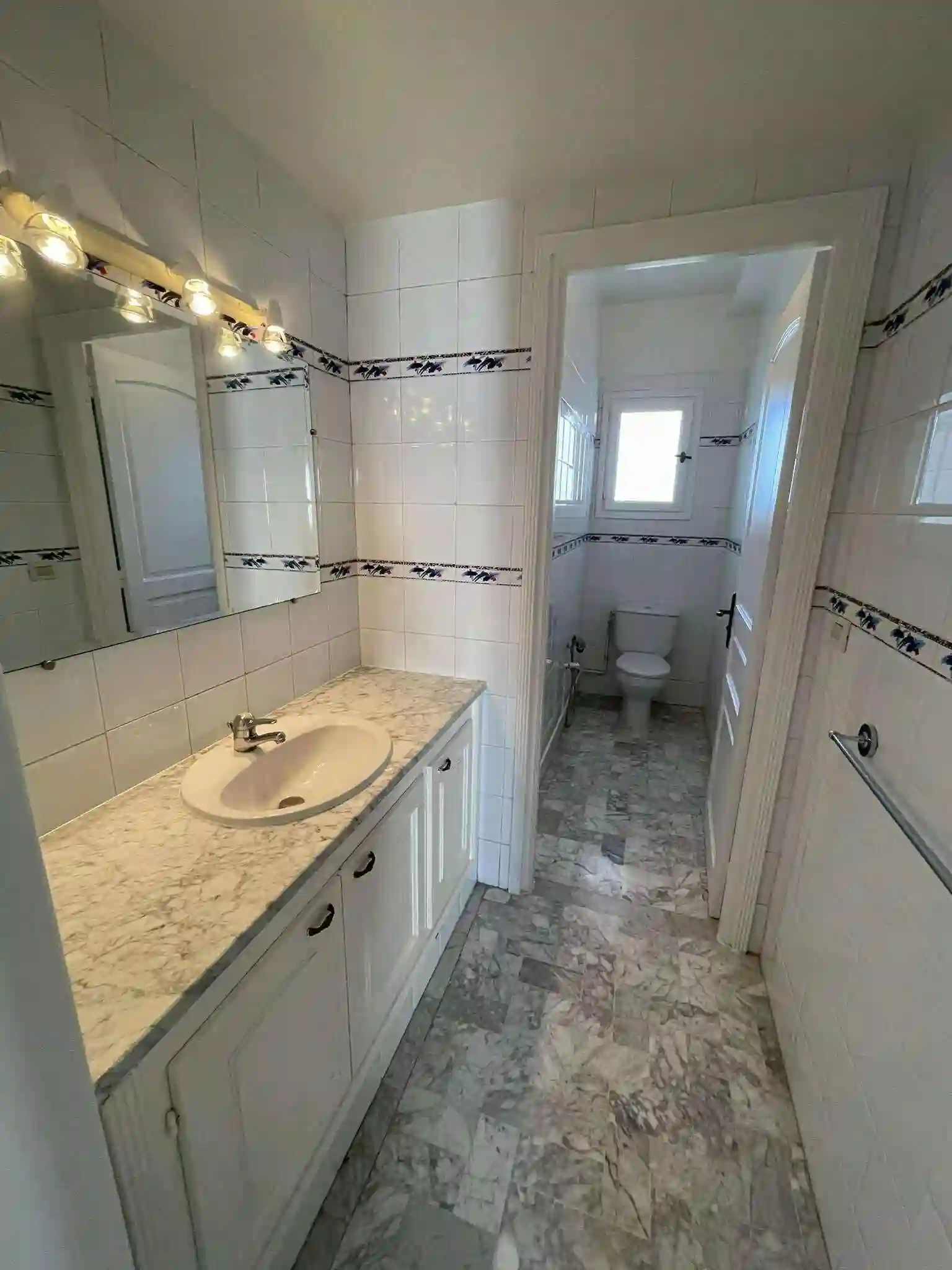 S3 450 md a Ennasr 1 à Cite Ennasr 1