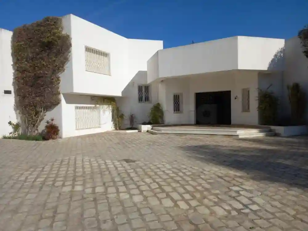 A Vendre Villa LA Soukra A 5 MIN DE Carefour LA Marsa - Vue 5