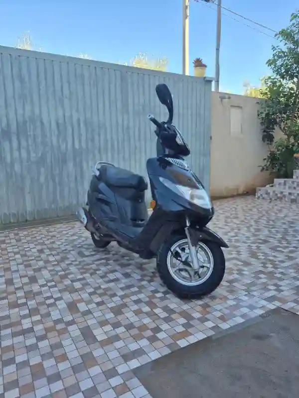 Suzuki An125 - Vue 5