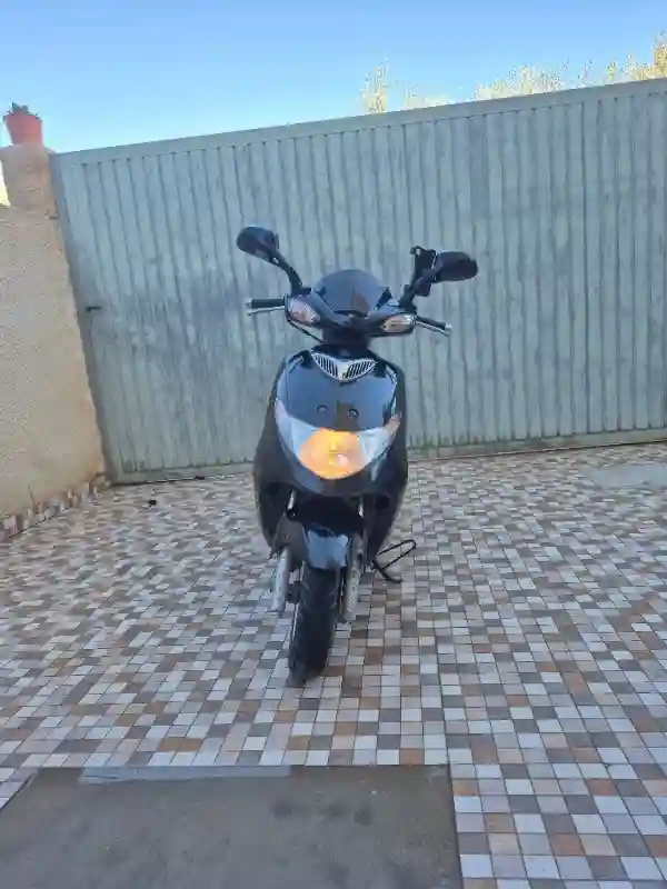 Suzuki An125 - Vue 7