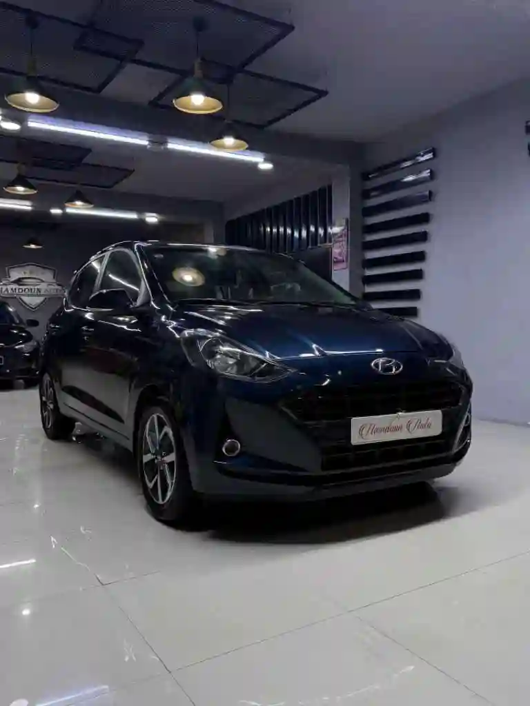 Hyundai Grand i 10 - Vue 3