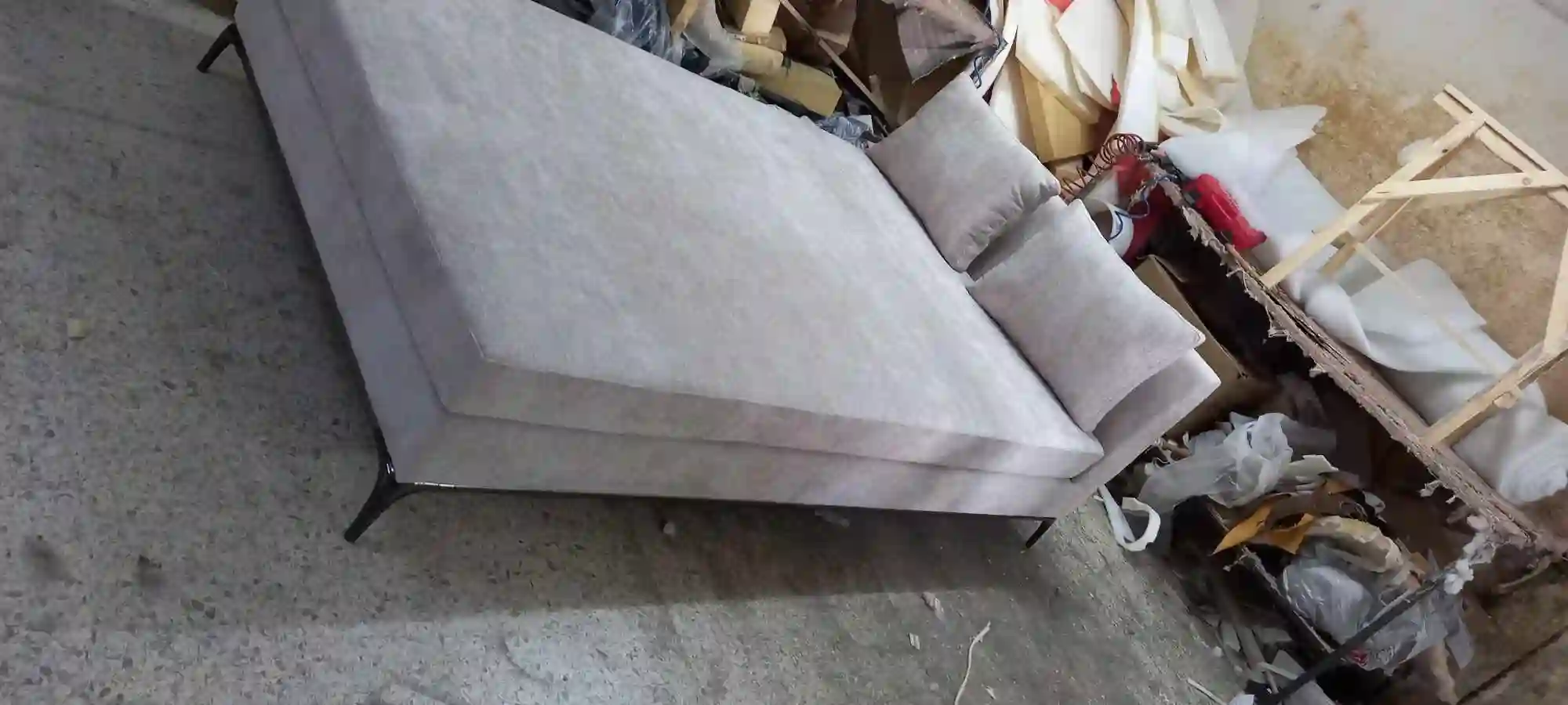 Salon Neuf à Raoued