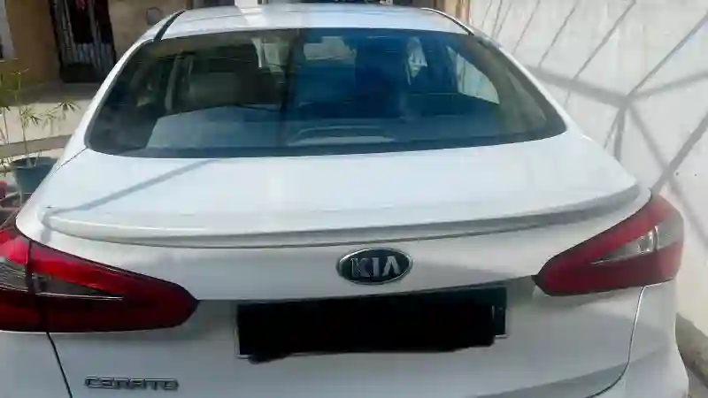 Kia Cerato Essence 2013