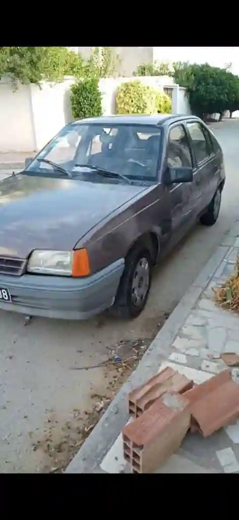 Opel Kadett Essence - Vue 5