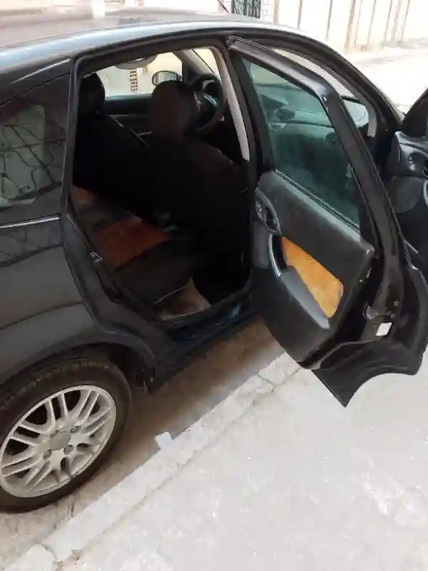 فورد Focus آخر 2005 - Vue 4