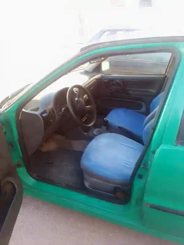 Volkswagen Polo Essence 1997 - Vue 2