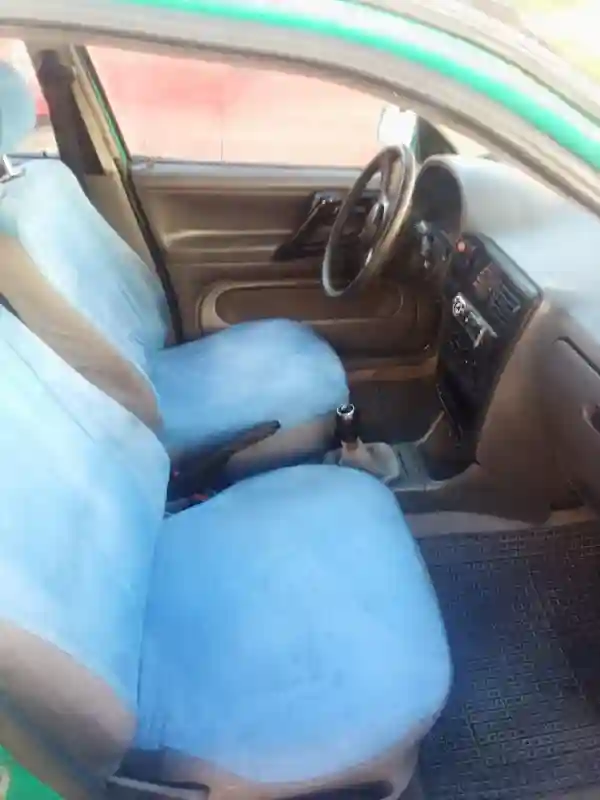 Volkswagen Polo Essence 1997 - Vue 5