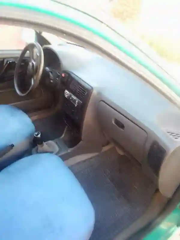 Volkswagen Polo Essence 1997 - Vue 8