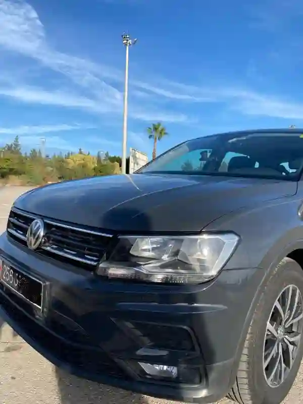Volkswagen Tiguan 14 TSI BVA