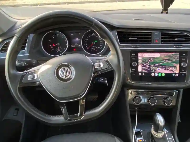 Volkswagen Tiguan 14 TSI BVA - Vue 3