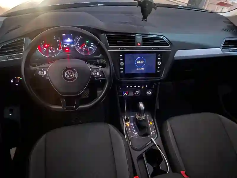 Volkswagen Tiguan 14 TSI BVA - Vue 8