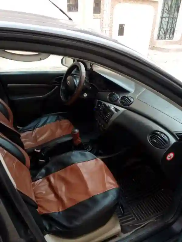 Ford Focus Essence 2006 - Vue 8