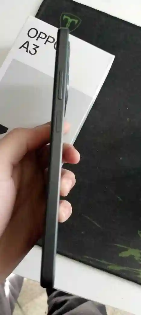 Oppo a3 128gb Snap Dragon - Vue 3