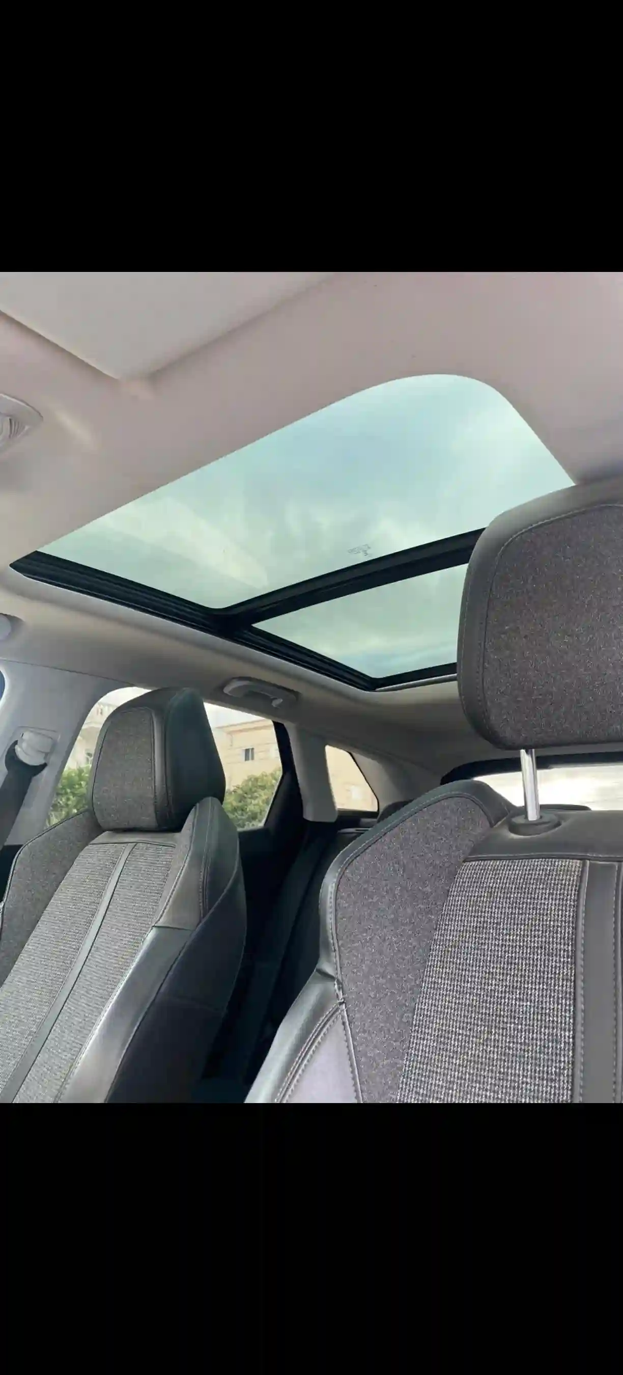 Peugeot 3008 Boite Auto à Beni Khiar - Vue 2