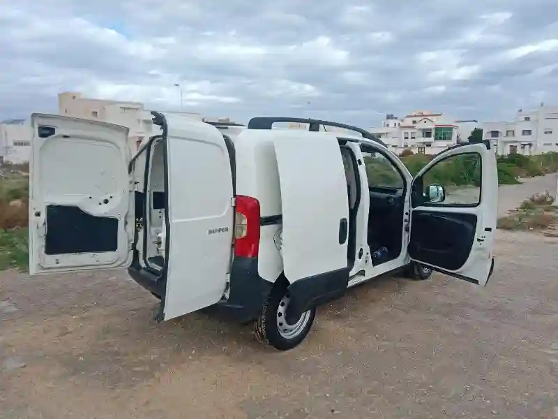 Peugeot Bipper Tepee Diesel 2017 - Vue 4