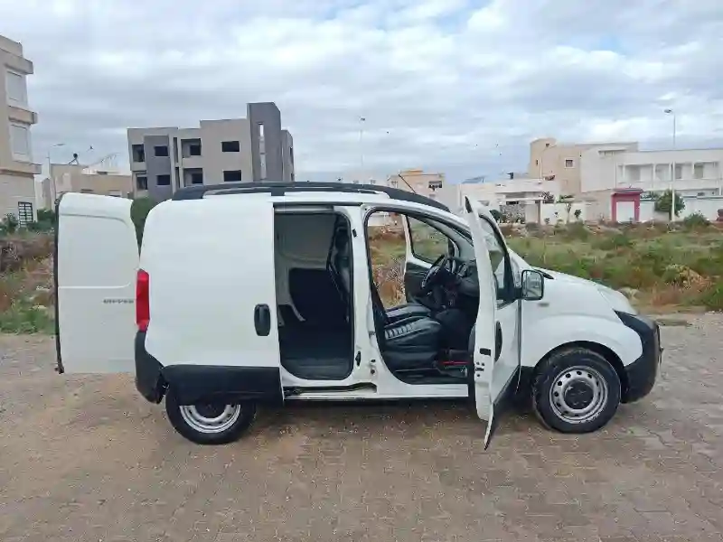 Peugeot Bipper Tepee Diesel 2017 - Vue 6