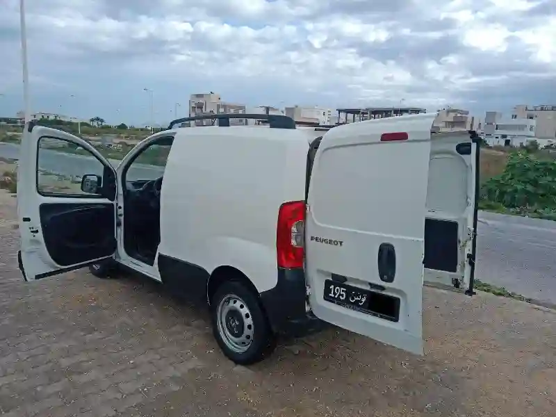 Peugeot Bipper Tepee Diesel 2017 - Vue 8
