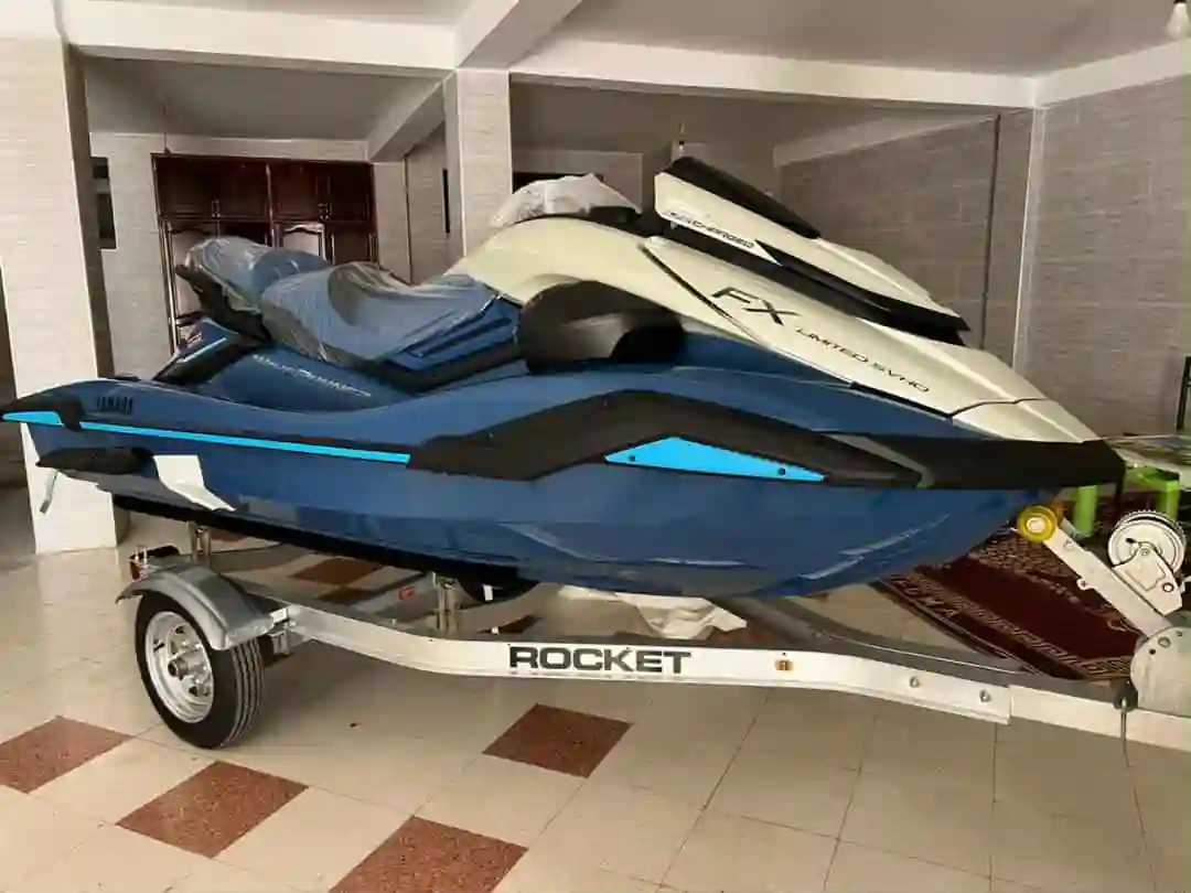 2025 Yamaha Waverunner fx Cruiser Svho à Ariana