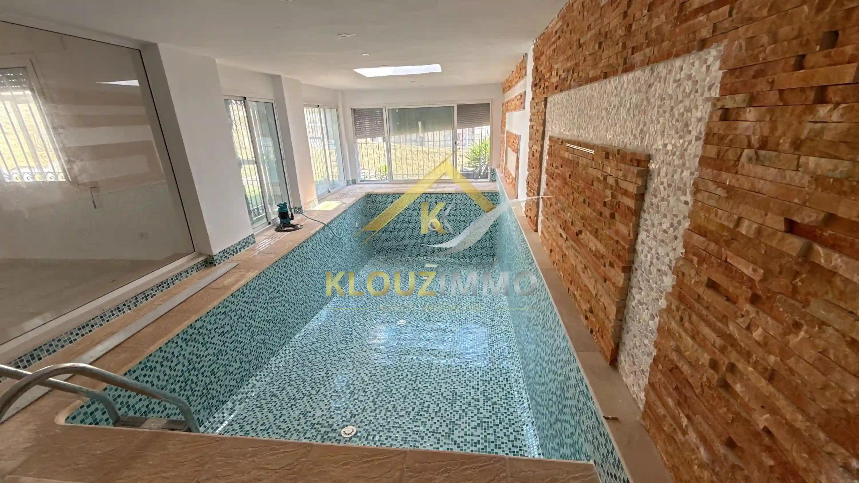 Villa Avec Piscine à Bizerte