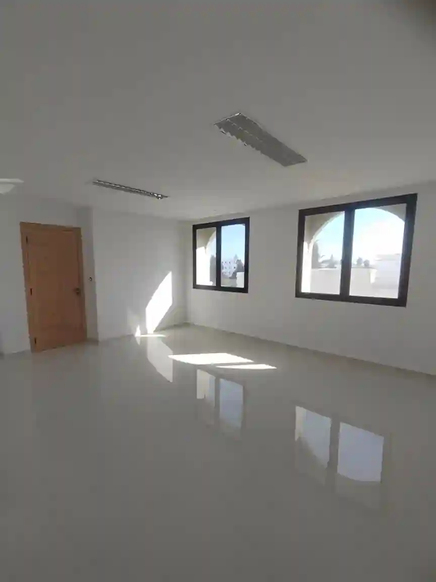 Bureaux Neufs s+1 et s+2 à Monastir Centre Ville - Vue 3
