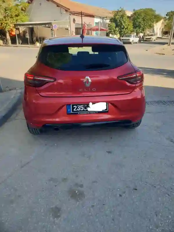 Renault Clio Essence 2023