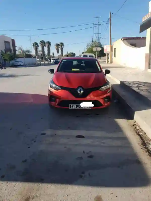 Renault Clio Essence 2023 - Vue 1