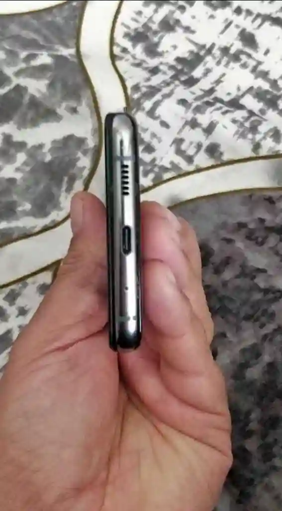 Samsung Galaxy S20 Plus 5G 128go - Vue 2