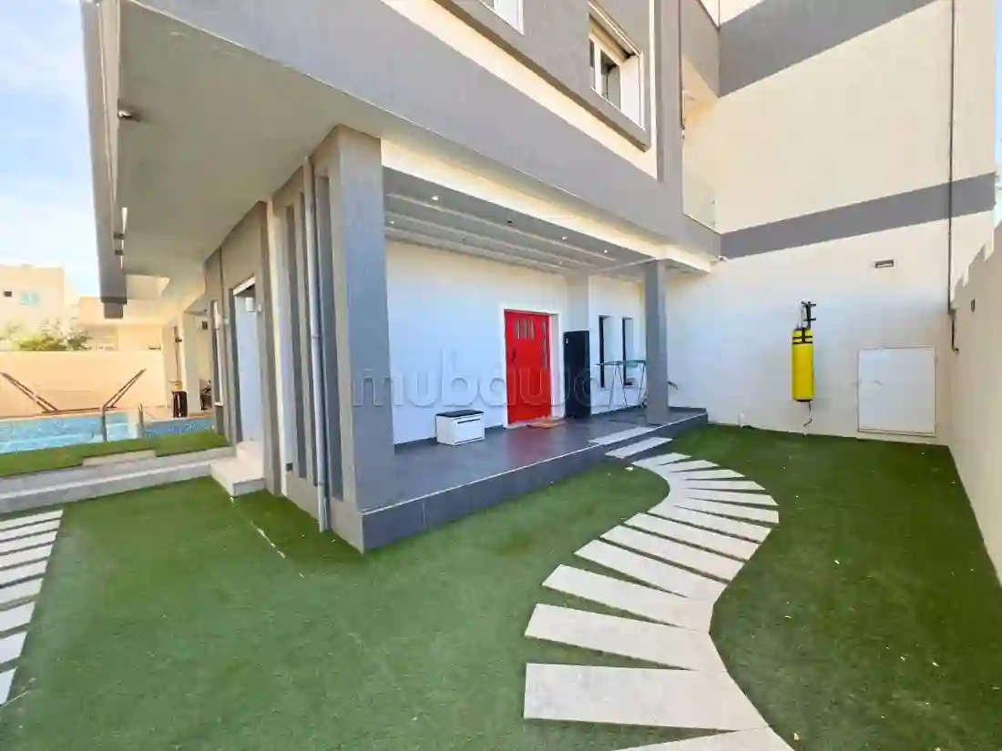 A Louer Villa Style Américaine Avec Piscine