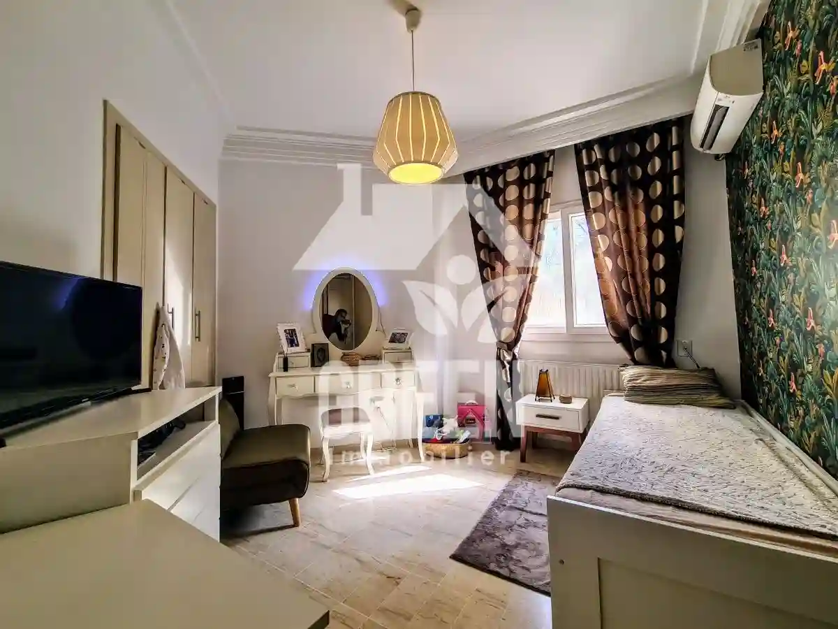 Appartement le feu Vert Bien Située Chouchet Rades - Vue 1