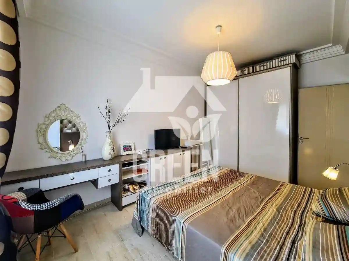 Appartement le feu Vert Bien Située Chouchet Rades - Vue 8