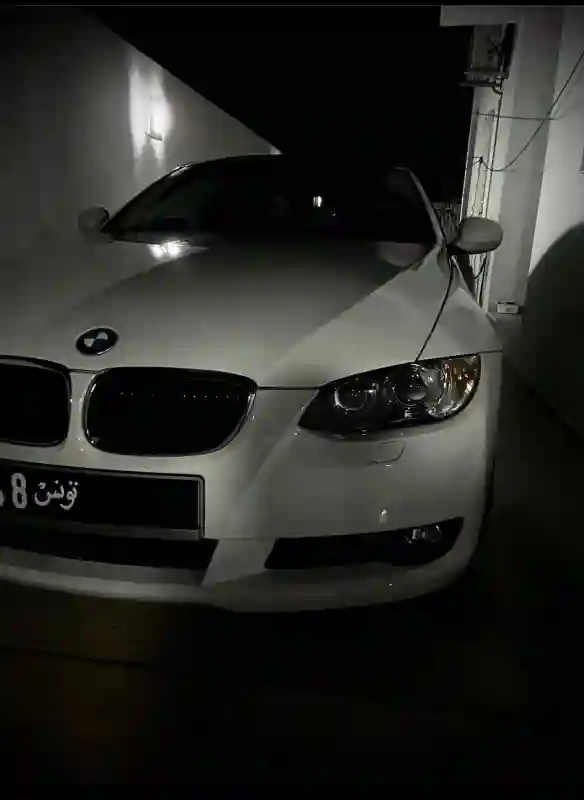 Bmw 316 Essence 2010 - Vue 2